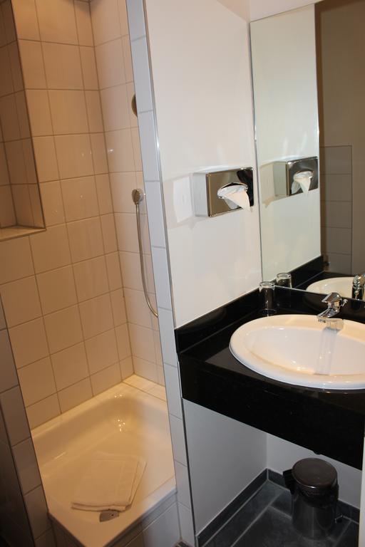 Hotel Bonjour Bad Soden am Taunus Room photo